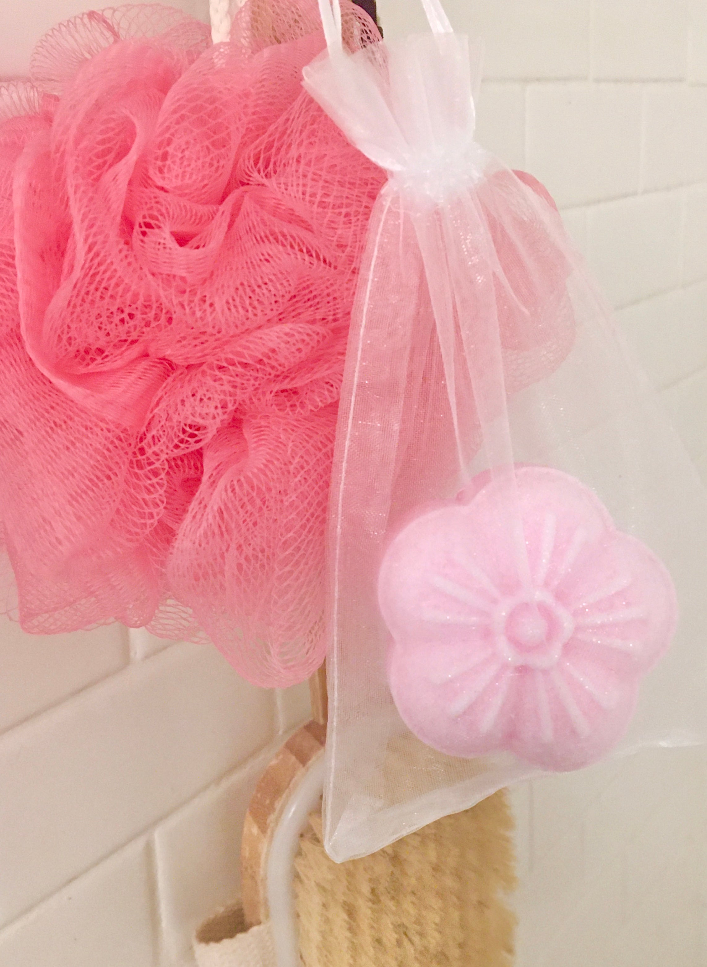 Strawberry Bubblegum Mint Shower Steamers | 4 pack |  8 pack